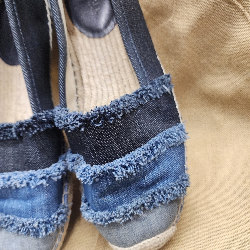 Michael Kors Three Tone Blue Canvas Espadrilles size 7.5 - Picture 11 of 11